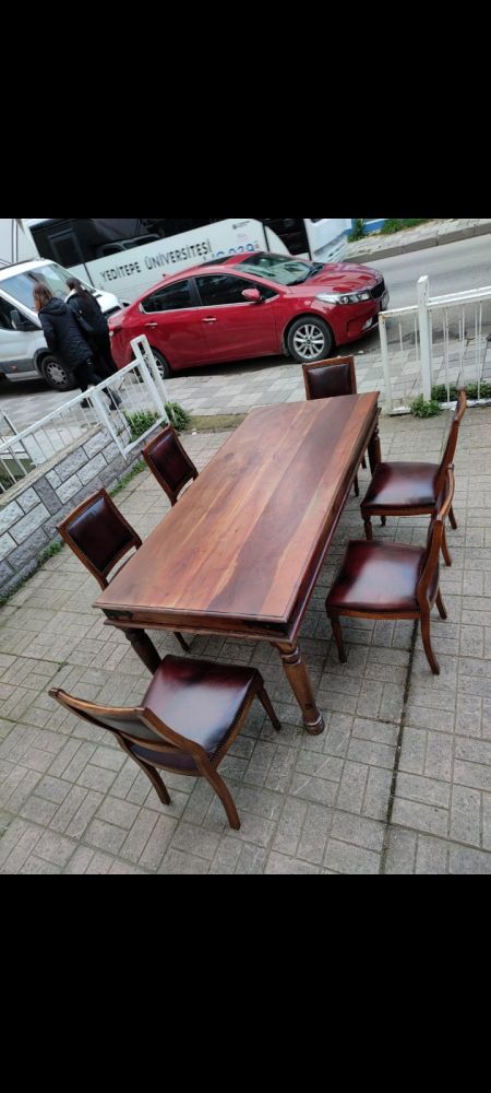  kervan mobiklya masif masa ve hakiki deri sandalye takımı